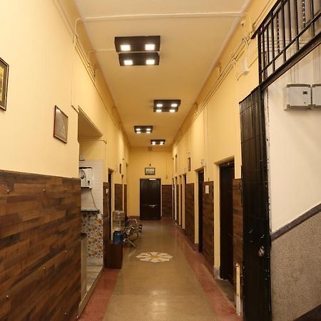 Finestays Shanti Priya Калькутта Экстерьер фото